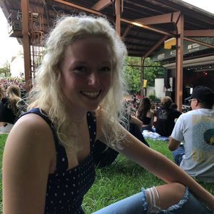 Meet your Posher, Emma